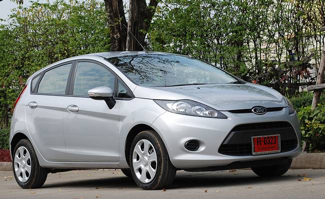 Ford Fiesta 1.4 AT คุ้มใช้งาน-แต่วิ่งในเมืองดีกว่า