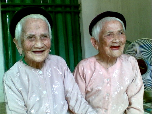 ไปดู 5 คุณยายคุณทวดเวียดนาม อายุกว่า 100 ปี น่ารักกันทุกคน