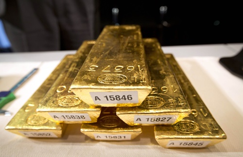 Million-dollar gold stash found in aircraft toilet