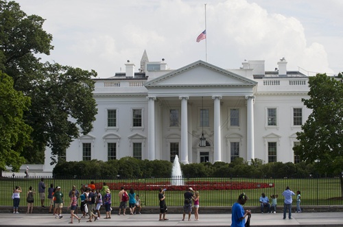 Man Arrested For Scaling White House Fence