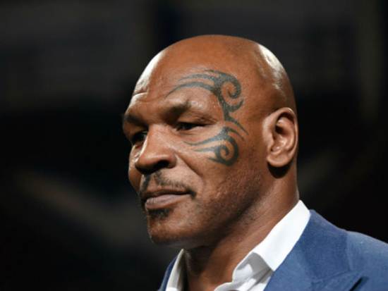 Mike Tyson เป็นฮีโร่ช่วยเหลือผู้ประสบอุบัติเหตุระหว่างทาง