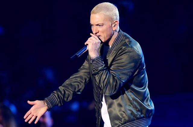 “Eminem” Rapper ผิวขาวคนแรกที่ได้รับฉายา “ราชาเพลง Rap”