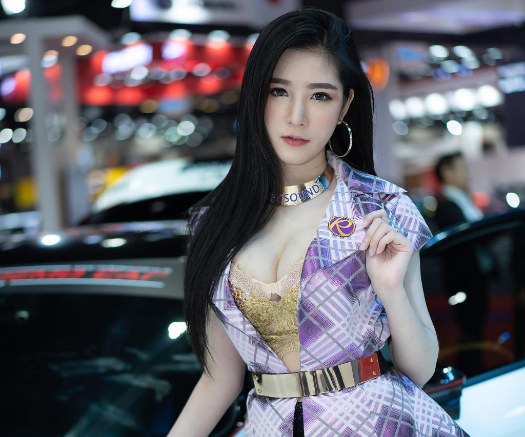 สุดร้อนแรง พริตตี้สาวใน Motor Show2019 1