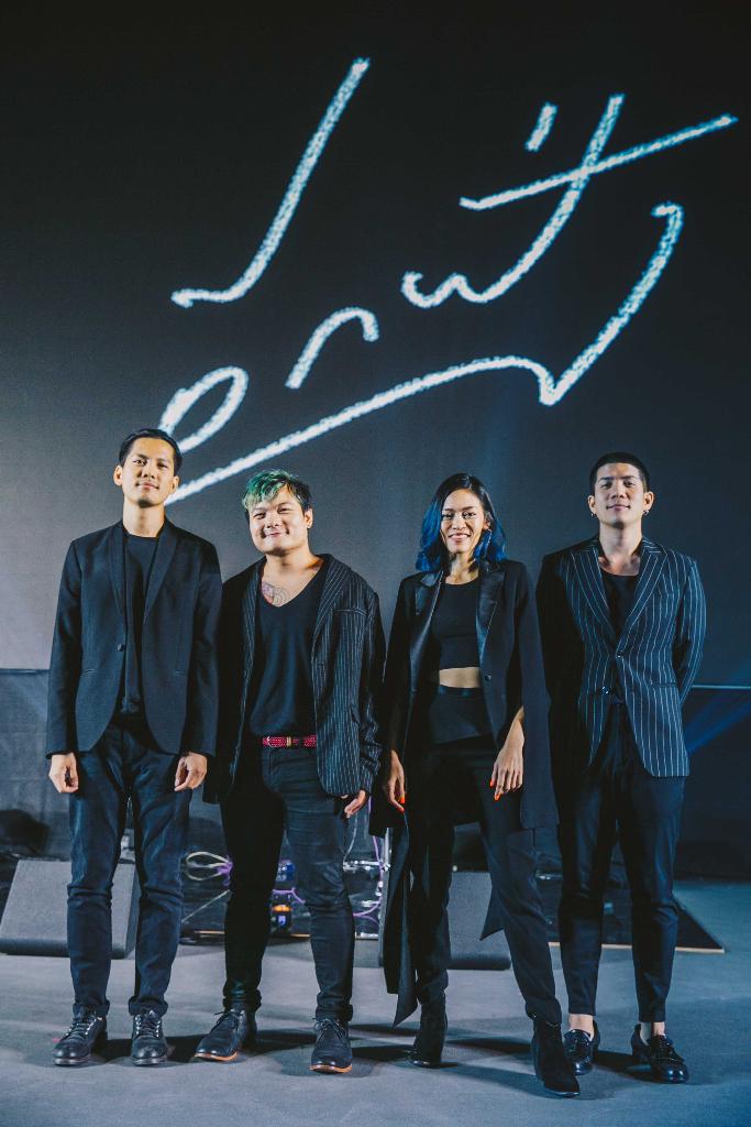 “อีกฝั่ง” จากบทเพลงสู่ภาพยนตร์สั้นเรื่องแรกของวง KLEAR