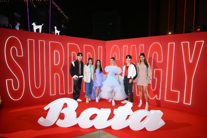 Bata brings an army of famous stars to join the grand fashion show in the event “Surprisingly Bata CinderBella”.