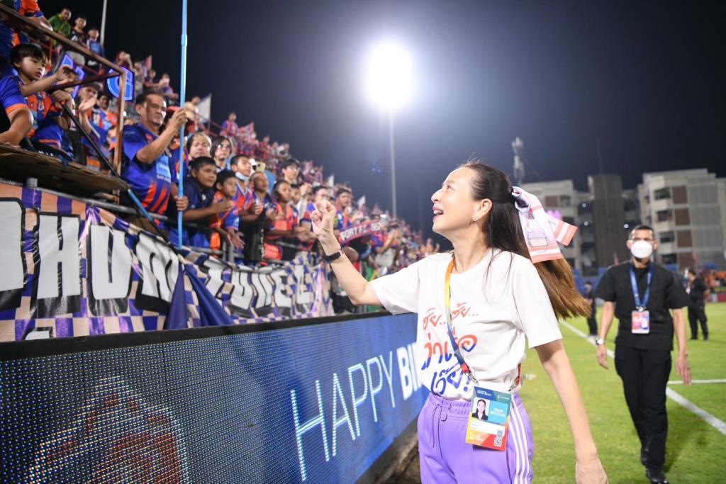 Madam Pang Announces Free Access for Youth at Port Authority FC’s Home Games
