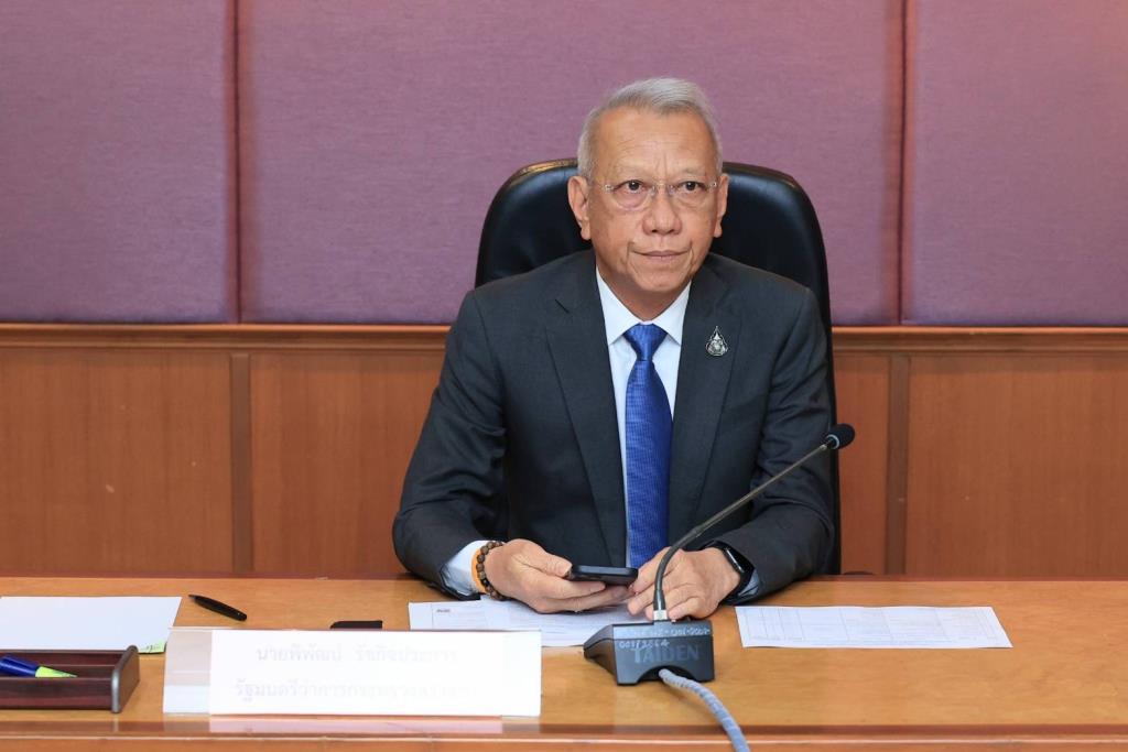 “พิพัฒน์”เผยข่าวดี ครม.ไฟเขียวงบกลาง กว่า 750 ล้านบาท เยียวยาแรงงานไทย ...