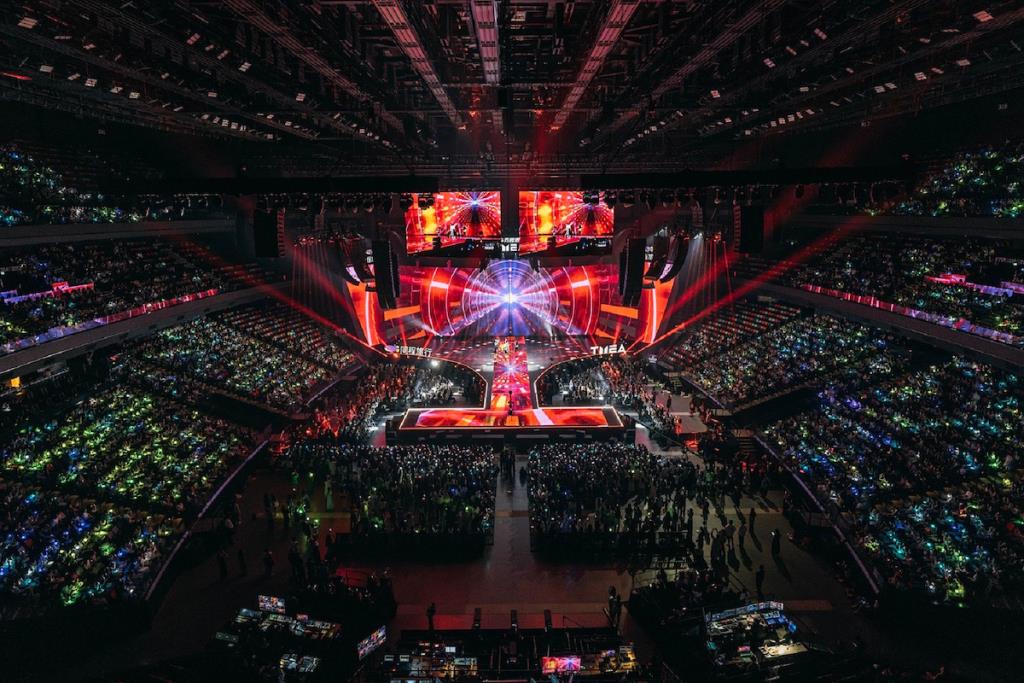 “กาแล็คซี่ อารีน่า” จัดเต็มโปรดักชัน เอฟเฟกต์สุดอลังสมศักดิ์ศรี Tencent