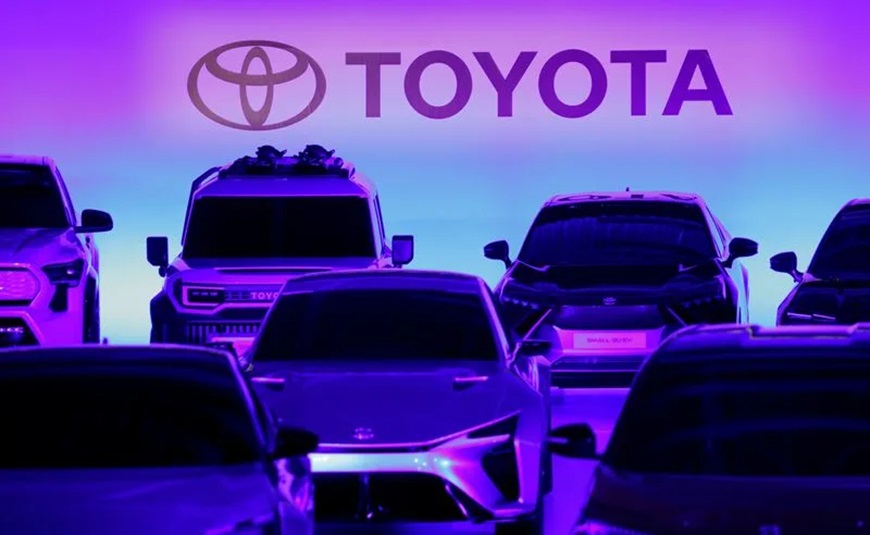 Shocking U-Turn: Toyota Slashes Electric Vehicle Production by 1/3 – Is the EV Boom Losing Steam
