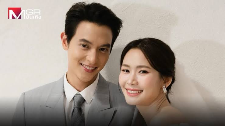 Photo Gallery โพลเผย คู่รักคู่หวานวันวาเลนไทน์ “เจมส์ จิรายุ – โฟม”ที่สุดคู่รักคู่หวานวันวาเลนไทน์แห่งปี สิ่งที่อยากได้จากคนรักยังเป็นดอกไม้และเงินสด