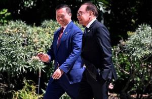 สหรัฐฯ เตรียมปรับปรุงกฎหมายการค้าเพื่อรับมือกับความท้าทายทางเศรษฐกิจจากจีน